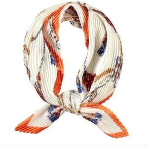 Chic Pleated Scarf in Cream and Orange